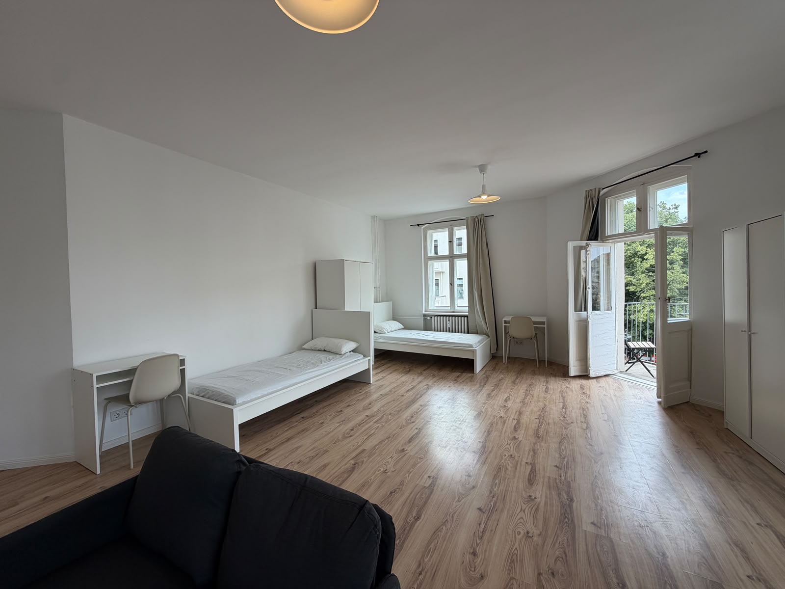 Ein Platz im 3-Bett-Zimmer verfügbar – 430 € pro Person